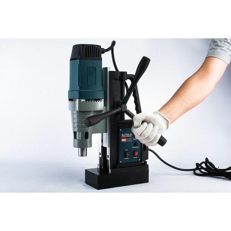 Сверлильный станок с магнитной стойкой Alteco Professional MD 1323